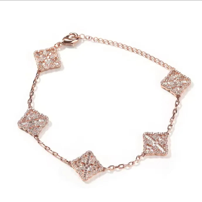 Clover Shape Diamond Bracelets Women Brass 18K Gold Plated 5A CZ Hip Hop Bracelet Fashion Jewelry Bracelets